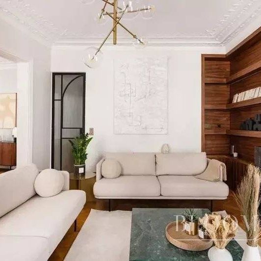 Suberbe trois pièces meublé Place de la Madeleine - Photo 1