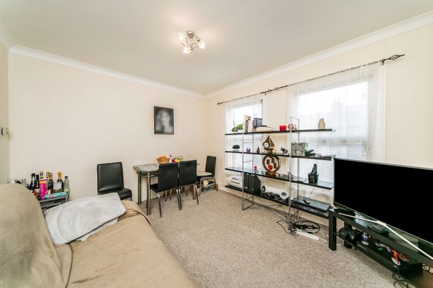 4 bedroom house to rent - Photo 1