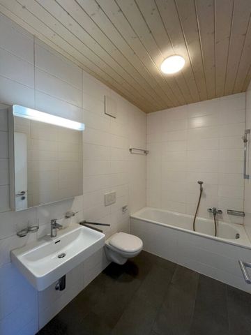 Charmant appartemet de 3.5 pièces dans les combles - Foto 4