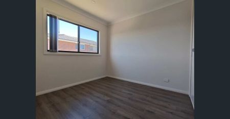 Modern 2-Bedroom Home in the Heart of Oran Park - Photo 3