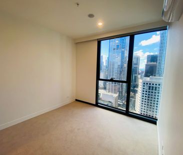 Luxury two bedrooms apartment in Premier Tower with impeccable city... - Photo 6