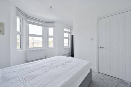 4 bedroom terraced house to rent - Photo 5