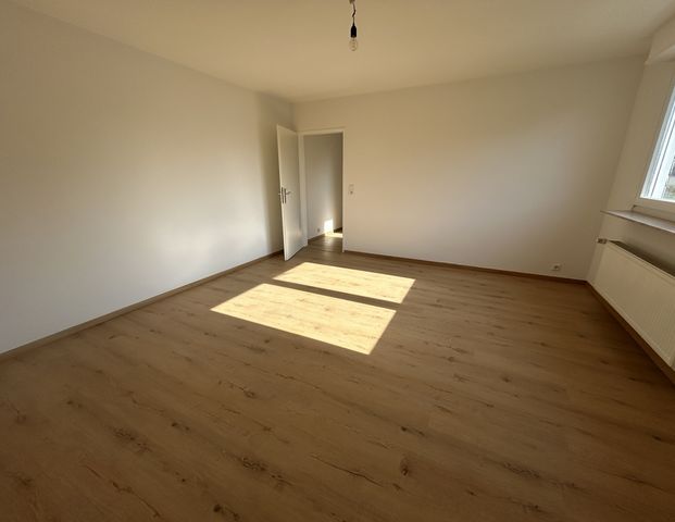 Renovierte, teilw. sanierte Wohnung perfekt für die Einzelperson - Foto 1