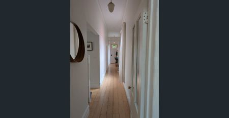 2.5 bedroom light-filled period home in Clifton Hill - Photo 3