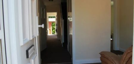 3 bed detached house to rent Emerald Road, Luton, Bedfordshire LU4 - Photo 4