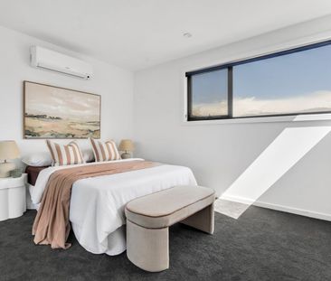 Inner-city comfort & style in the heart of Brunswick - Photo 5