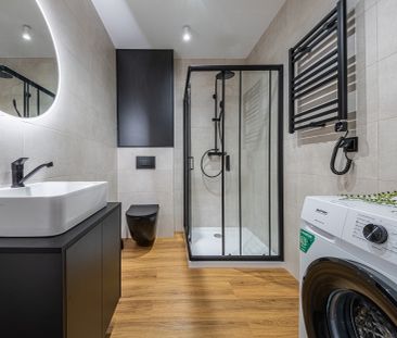 Nowa kawalerka z ogródkiem, miejscem postojowym i komórką lokatorską - Photo 4