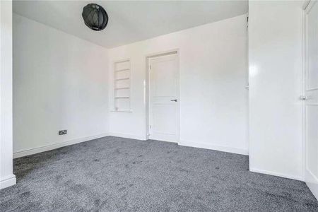 Pier Avenue, Southwold, Suffolk, IP18 - Photo 4