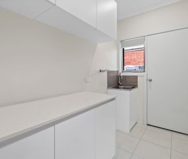 Modern, Spacious & Perfectly Located - Photo 5