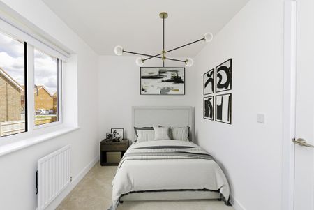 4 bedroom detached house to rent - Photo 3