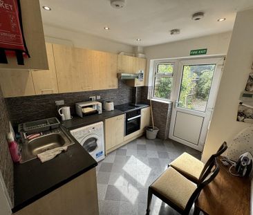 5 bedroom terraced house to rent - Photo 3