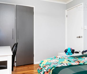 49 Nordlingen Drive, Tolland NSW 2650 - Photo 4