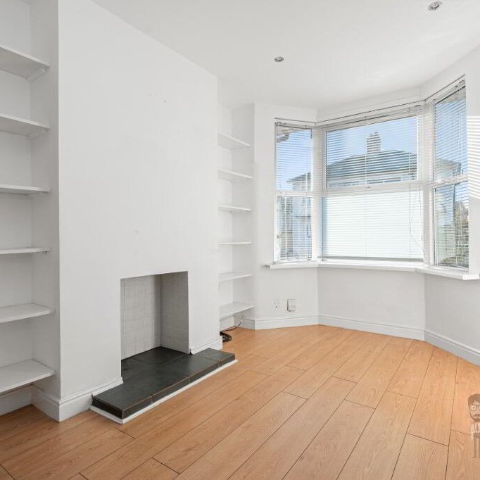 26 Ravenhill Avenue, Belfast, BT6 8LG - Photo 1