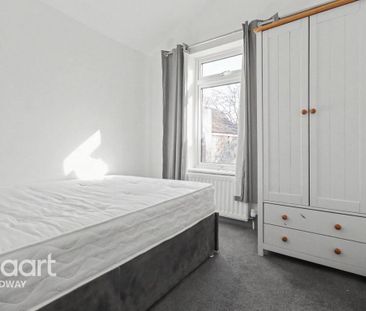 1 bedroom in a house share to rent - Photo 4