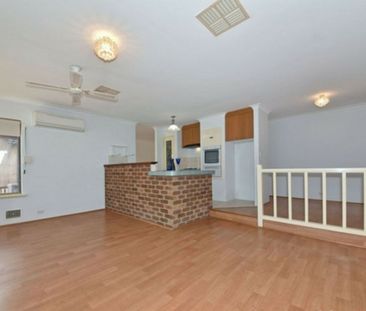 Charming Edgewater Rental at Unbeatable Price! - Photo 1