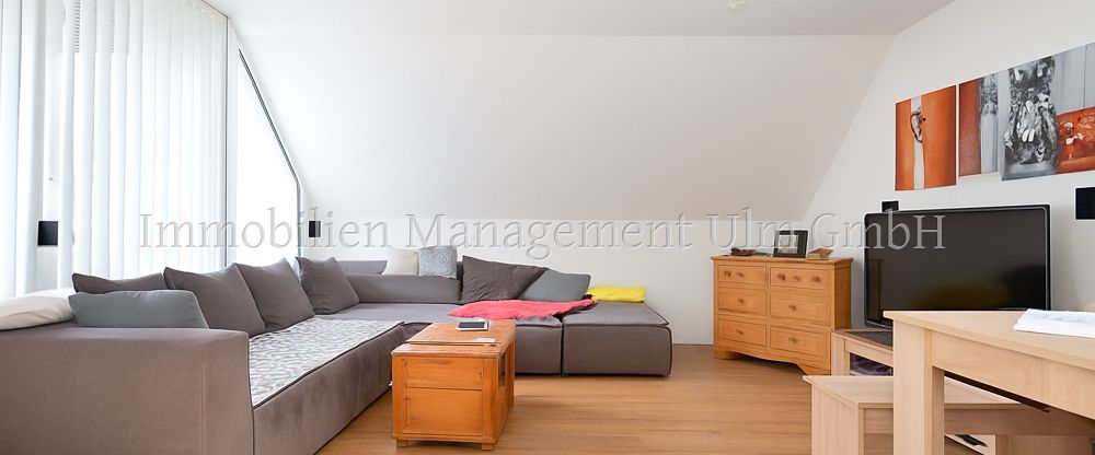 Moderne Dachgeschosswohnung mit großer Loggia und Balkon in Senden-Ay! - Photo 1