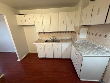 For Lease - 100 Leeward Glenway Way Unit# 1503, Toronto, Ontario - Photo 3