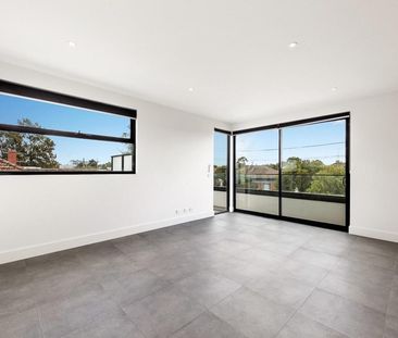 2/59 Miller Street, Thornbury VIC 3071 - Townhouse For Rent | Domain - Photo 1
