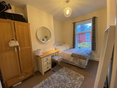 5 bedroom private hall to rent - Photo 5