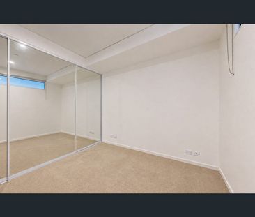 Modern Apartment in a Convenient Riverside Location! - Photo 3