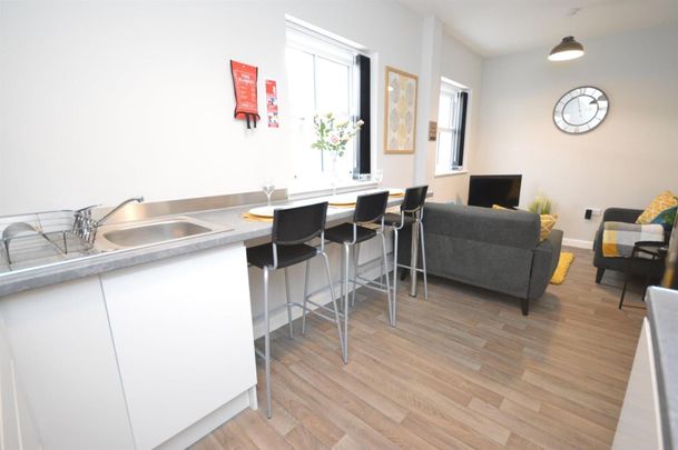 Liverpool Road, Neston - Photo 1