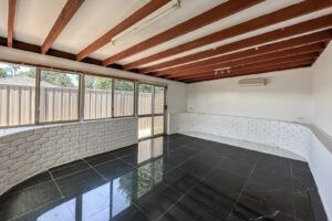 Re-listed - Be Quick! Spacious 3-Bedroom Home in Prime Kelmscott Location! - Photo 2