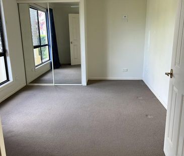 FAMILY HOME ON HIGHLY SORT AFTER OLYMPUS DRIVE! - Photo 2