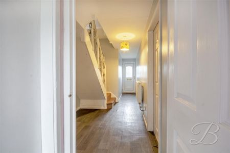 3 bedroom - Photo 4