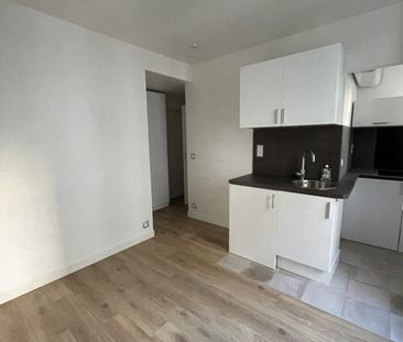 Studio - ST LAZARE Paris (75009) - Photo 2