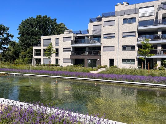 Hedendaags gelijkvloers appartement in een mooi complex in het centrum van Lier - Photo 1