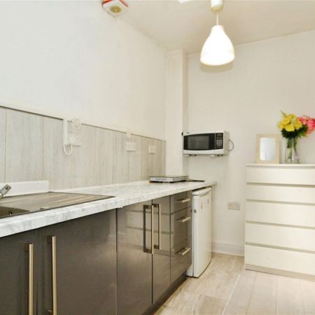 Cecil Road, Hounslow - Photo 4