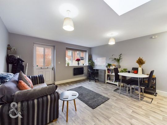 1 bedroom detached bungalow to rent - Photo 1