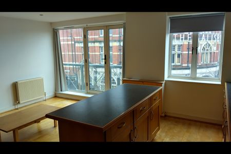 1 Bed Flat, The Coliseum, N8 - Photo 3