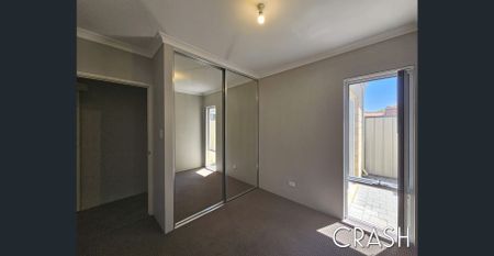 3x2 Villa, Aircon, Double Garage, Solar - Photo 4