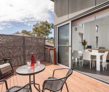 Vibrant Inner South Living - Photo 3