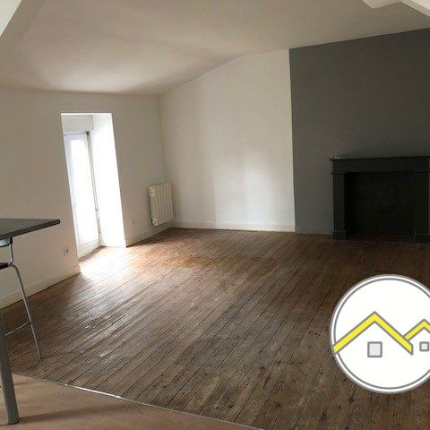 Location Appartement 1 pièce 40m² CHATEAUBRIANT 44110 - Photo 1