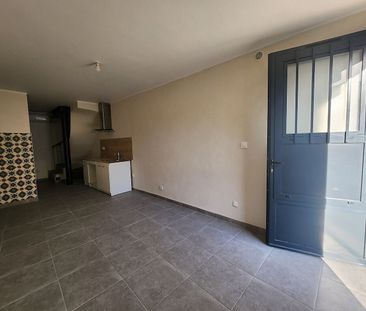 SAINT SATURNIN LES AVIGNON - Appartement T2 de 36 m2 - Centre ville - Photo 1