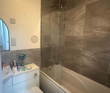 Room in a Shared Flat, Bryson Road, EH11 - Photo 5