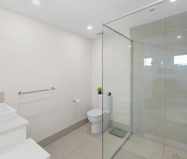 STYLISH 2 BEDROOM UNIT IN PRIME LOCATION! - Photo 3