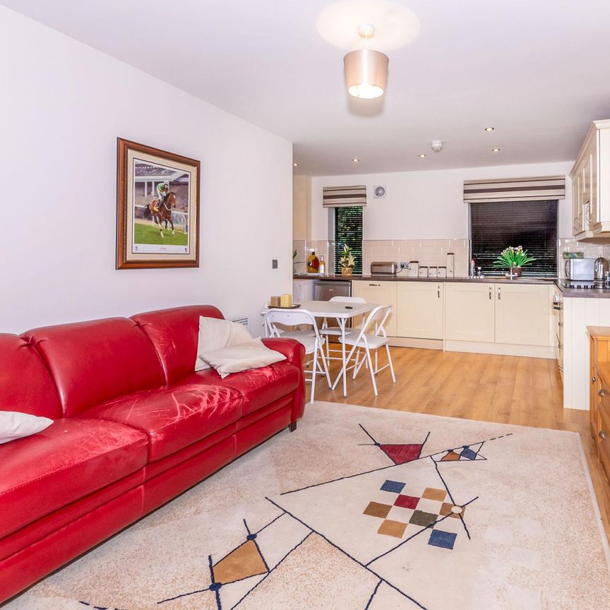 3 bedroom apartment to rent Uffington Road, Stamford, Lincolnshire, PE9 - Photo 1