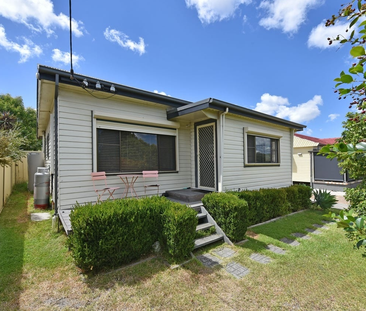 DELIGHTFUL & INVITING - Photo 4