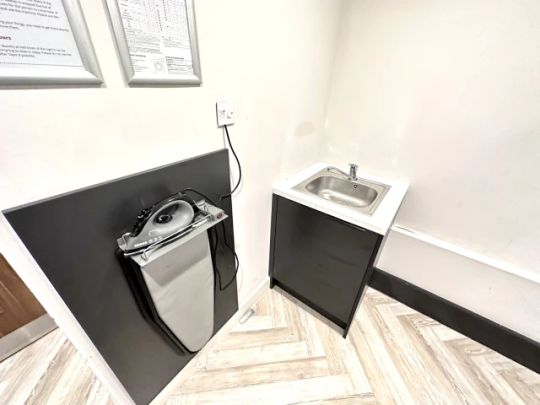 Gold 2 Bed Apartment - Photo 1