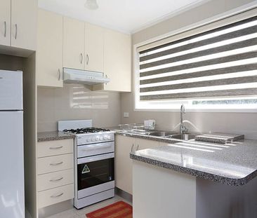 CONVENIENT LOCATION! - Photo 2