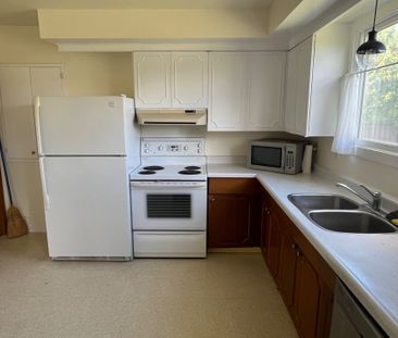 For Lease - 143 Downing Crescent Unit# Upper, London South, Ontario - Photo 2