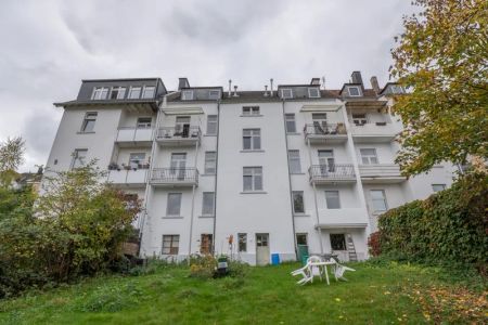 Ca. 51 m² große 2-Zimmer-Dachgeschosswohnung mit Tageslichtbad in Hagen-Eilpe - Photo 4