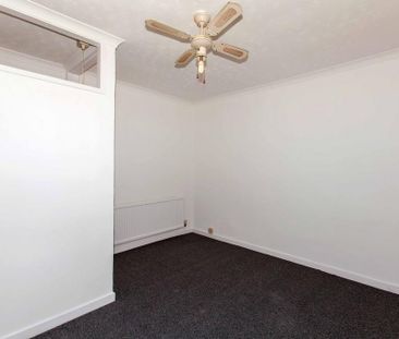 2 bedroom property to rent - Photo 1