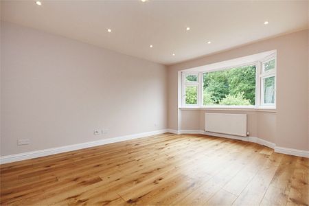 4 Bedroom House -Semi-Detached to rent - Photo 3