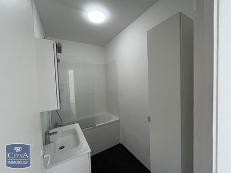Location Appartement 4 pièces 73m² LILLE 59000 - Photo 4