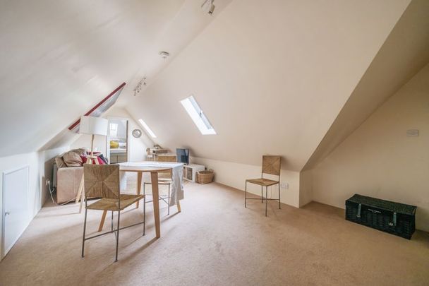 Linchmere Ridge, Haslemere - 1 bedroomProperty for lettings - Seymours - Photo 1