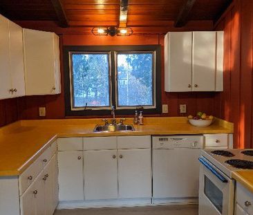 For Lease - 209287 26 Highway, Blue Mountains, Ontario - Photo 2